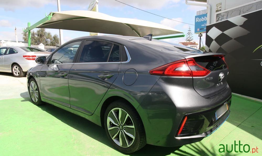 2019' Hyundai Ioniq photo #4