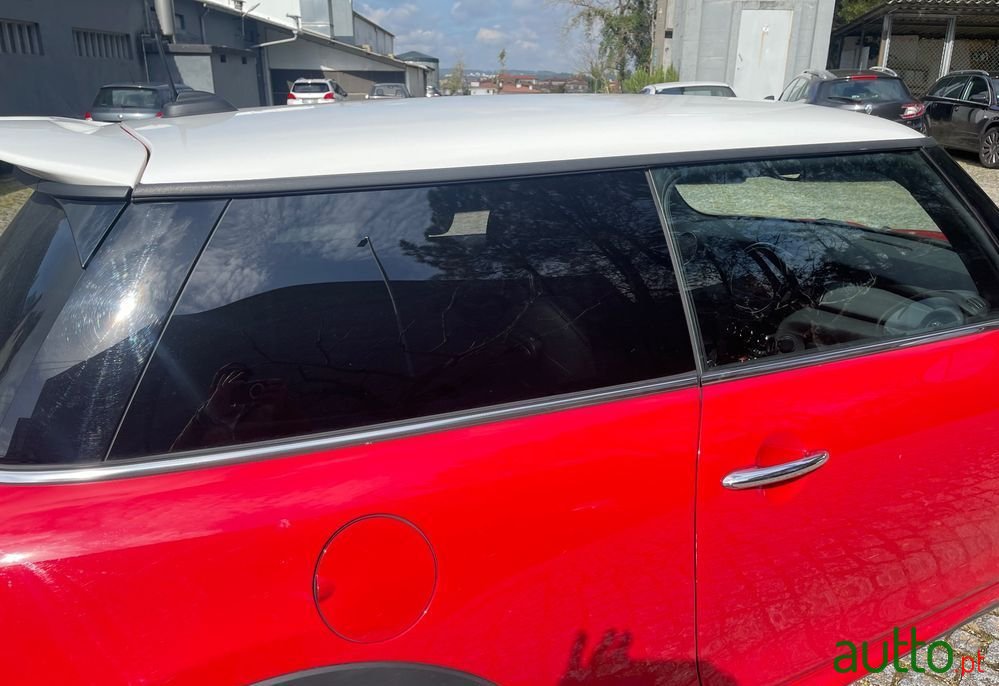 2020' MINI Cooper 3 Portas photo #5