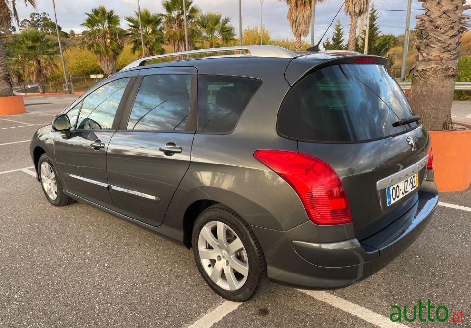 2010' Peugeot 308 Sw photo #3