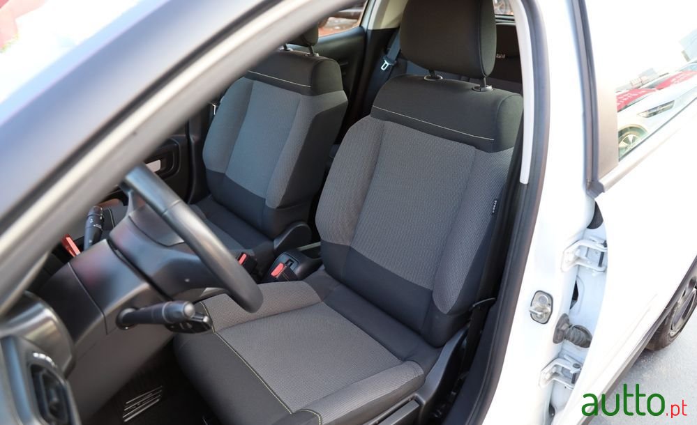 2019' Citroen C3 photo #4