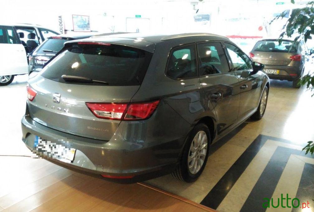 2015' SEAT Leon ST 1.6 TDi Style Ecomotive photo #3