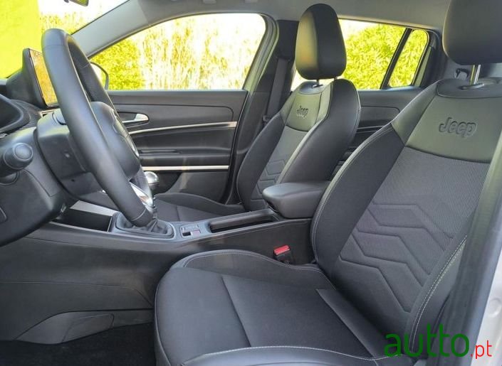 2024' Jeep Avenger 1.2 Gse T3 Altitude photo #6