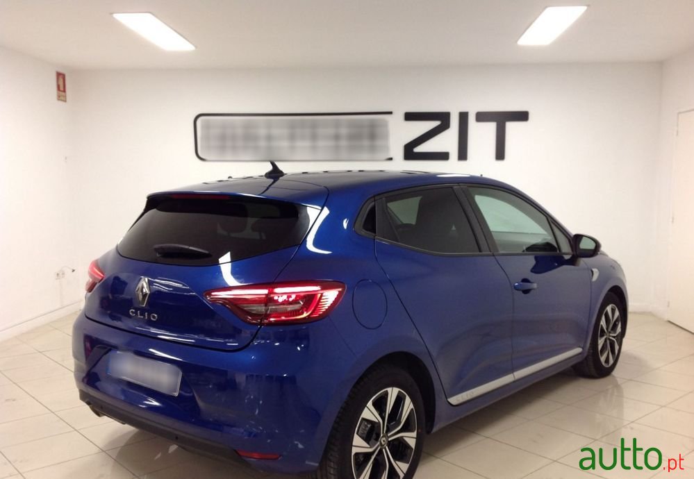 2021' Renault Clio photo #6