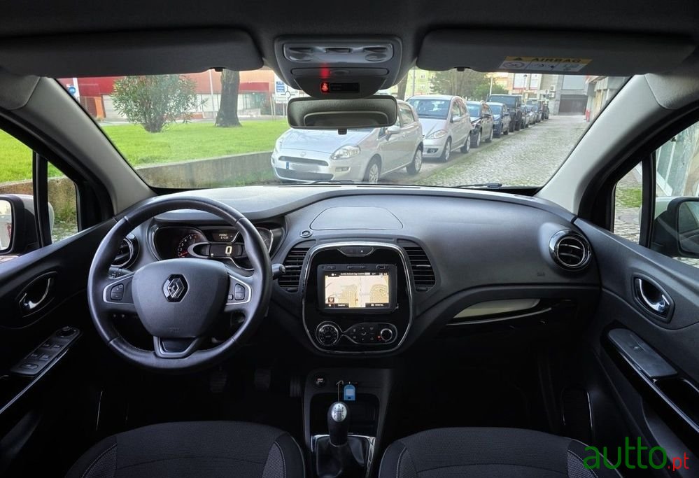 2016' Renault Captur 0.9 Tce Exclusive photo #5