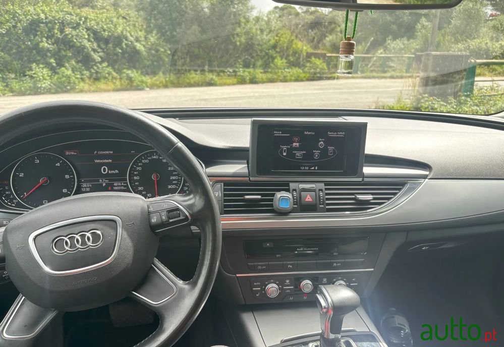 2013' Audi A6 Avant photo #2