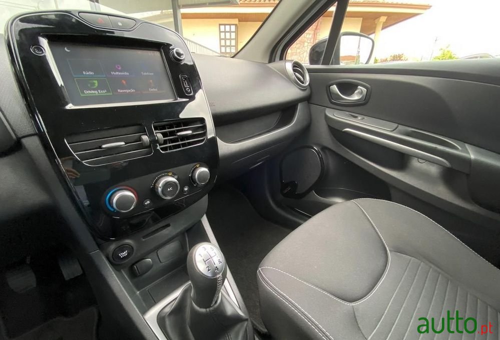 2016' Renault Clio 1.5 Dci Limited photo #6