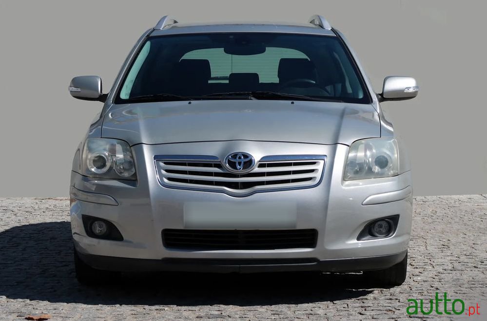 2007' Toyota Avensis Sw photo #3
