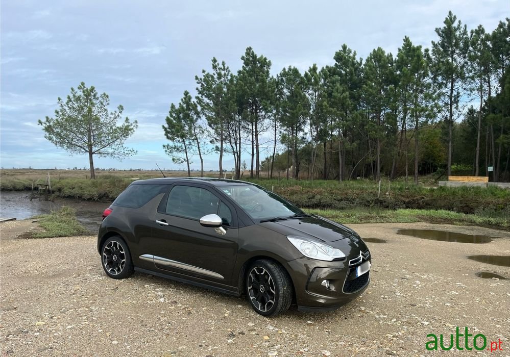 2014' Citroen DS3 photo #3