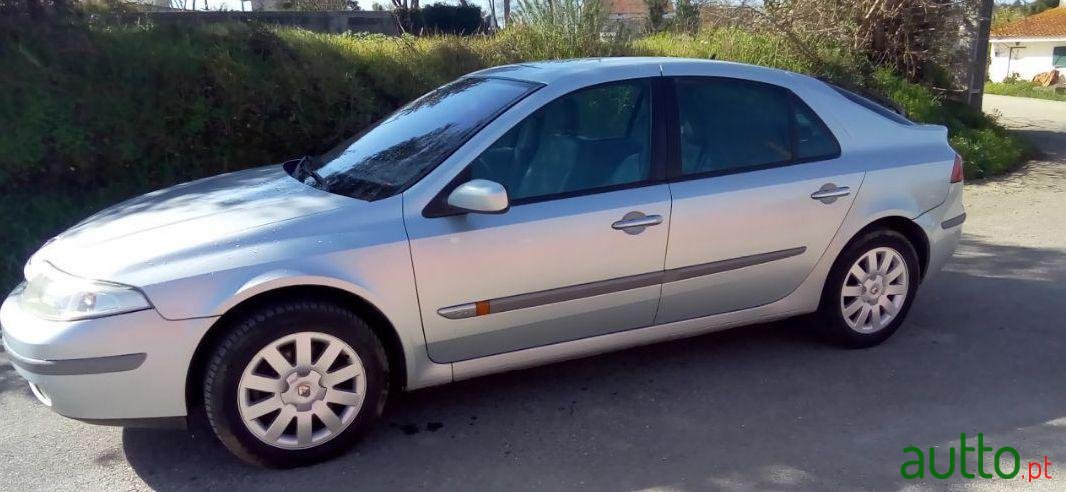 2003' Renault Laguna 1.9 Dci Privilége photo #1