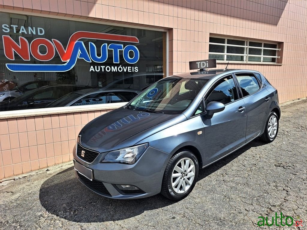 2014' SEAT Ibiza photo #2