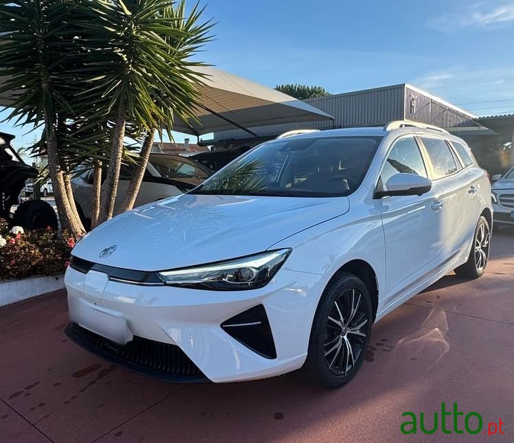 2022' MG MG5 51 Kwh Comfort photo #2
