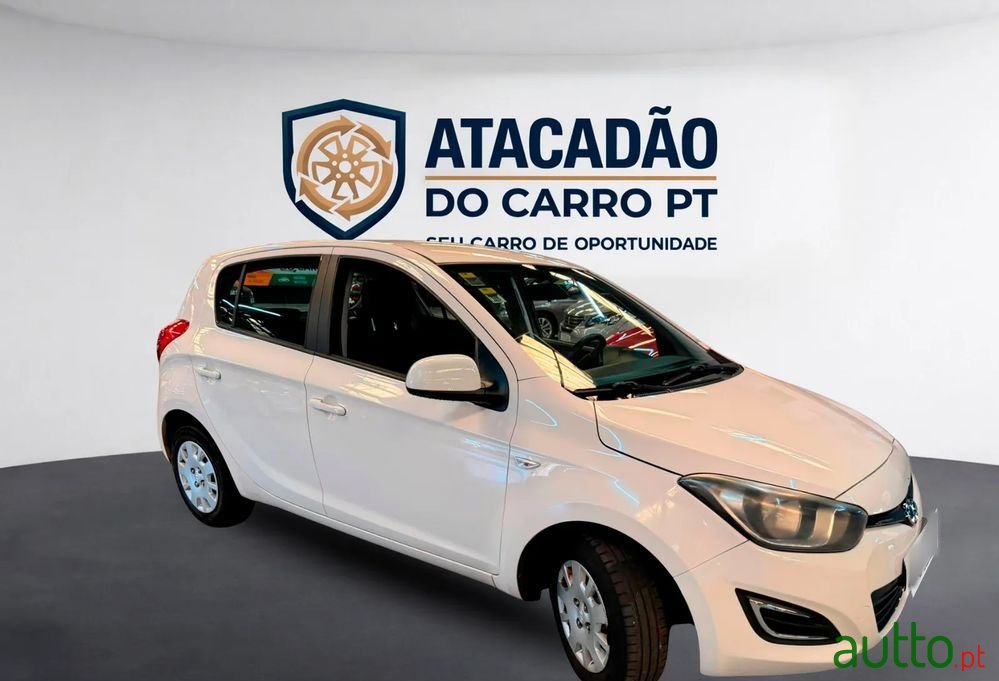 2014' Hyundai i20 1.1 Crdi photo #5
