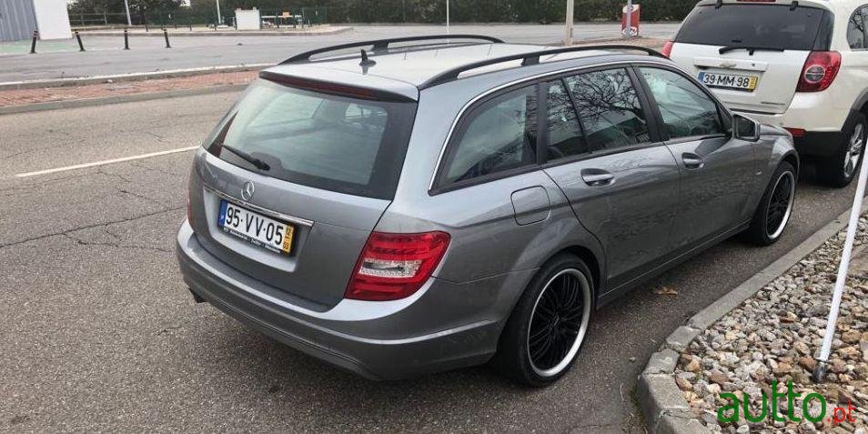 2012' Mercedes-Benz C-220 photo #1