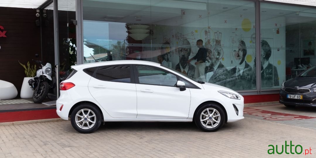 2019' Ford Fiesta photo #5
