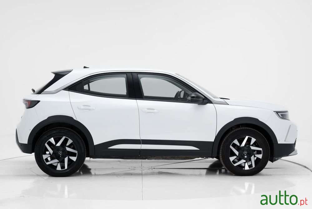 2022' Opel Mokka-e Elegance photo #2