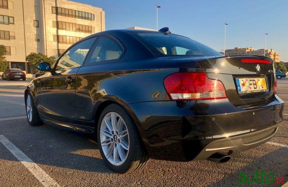 2008' BMW 123 Coupé Pack M photo #4