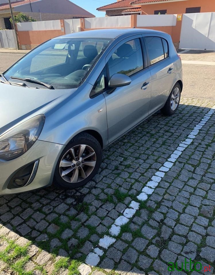 2014' Opel Corsa photo #6