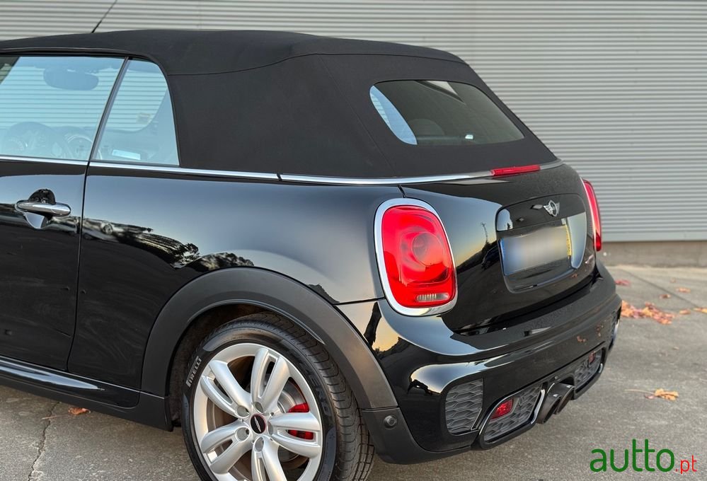 2016' MINI John Cooper Works photo #6