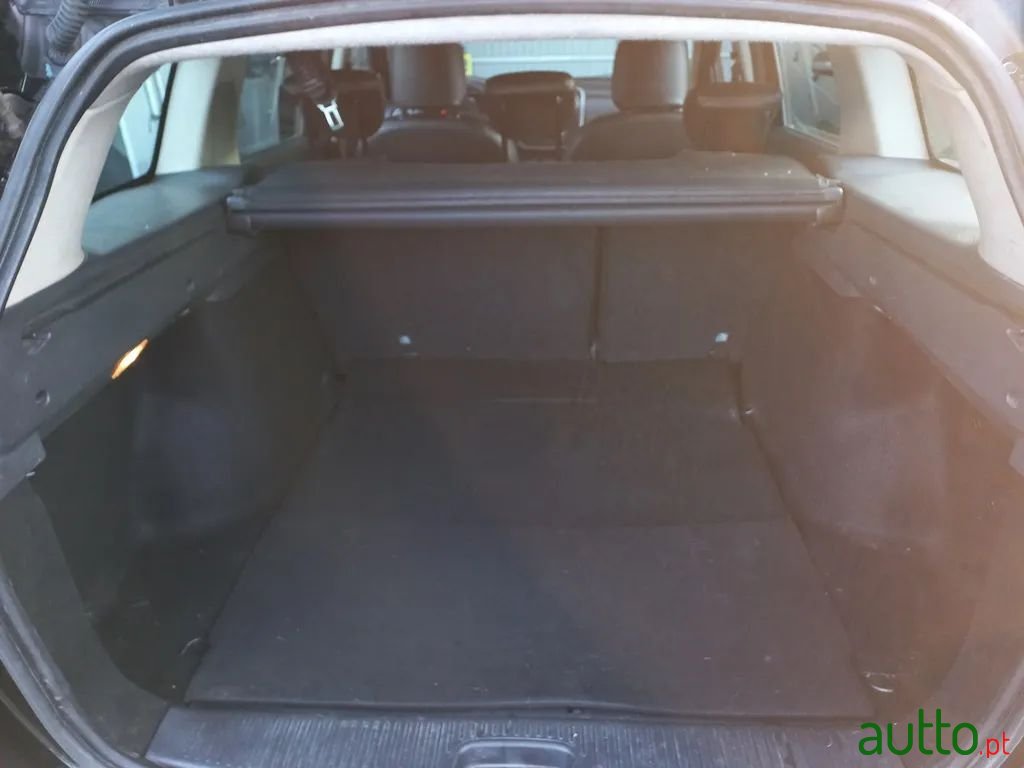 2014' Dacia Logan Mcv photo #5