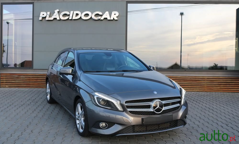 2013' Mercedes-Benz Classe A Cdi Be Urban photo #1