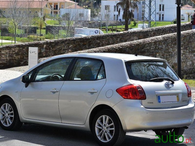 2008' Toyota Auris Gold Edition Plus photo #1