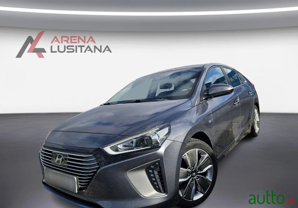 2017' Hyundai Ioniq photo #1