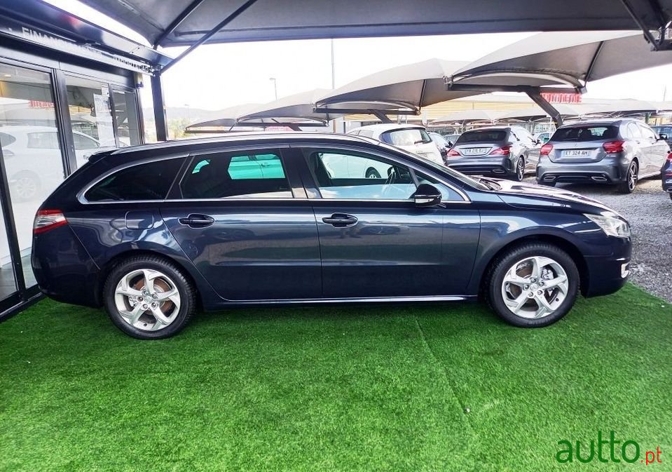 2014' Peugeot 508 Sw photo #2