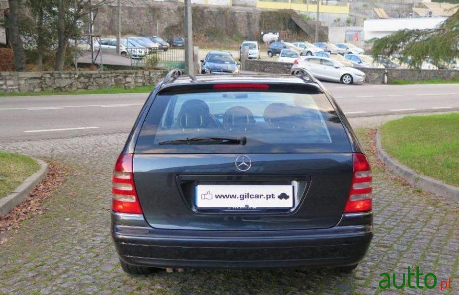 2001' Mercedes-Benz C-220 photo #2