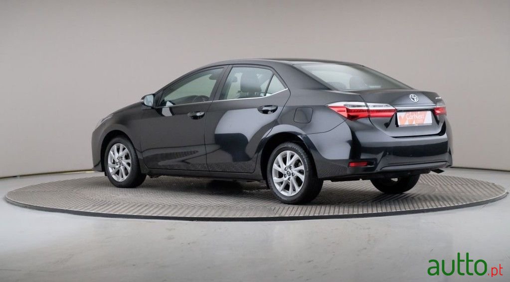 2017' Toyota Corolla photo #2