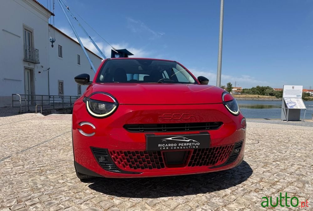 2024' Fiat 600E photo #2