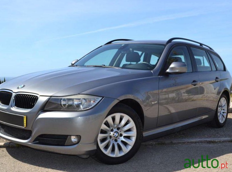 2009' BMW 320 D Touring photo #3