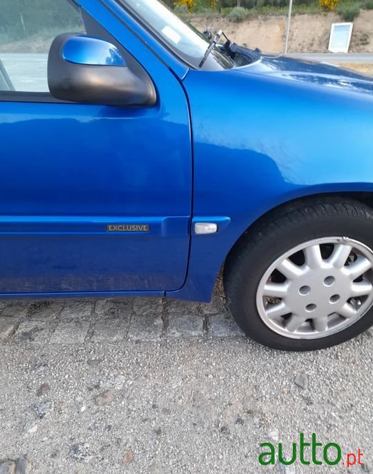 2002' Citroen Saxo photo #5