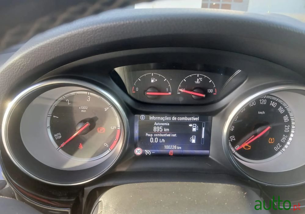 2017' Opel Astra Sports Tourer photo #4