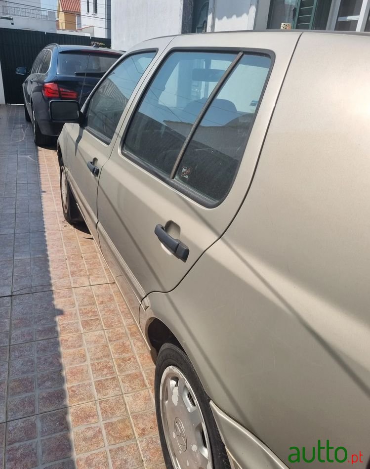 1995' Volkswagen Golf 1.9 D Cl photo #3