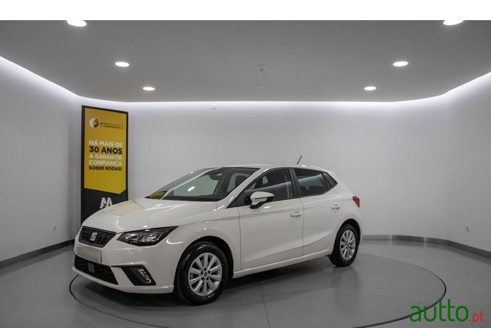 2022' SEAT Ibiza 1.0 Tsi Style Dsg photo #3