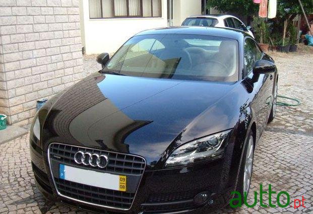 2009' Audi TT Coupé 2.0 Tdi Quatro photo #2