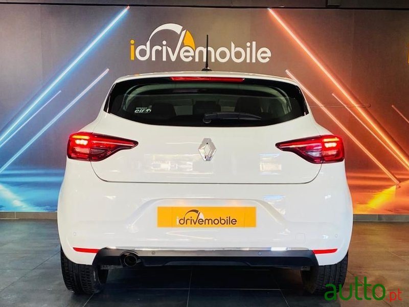 2020' Renault Clio photo #3