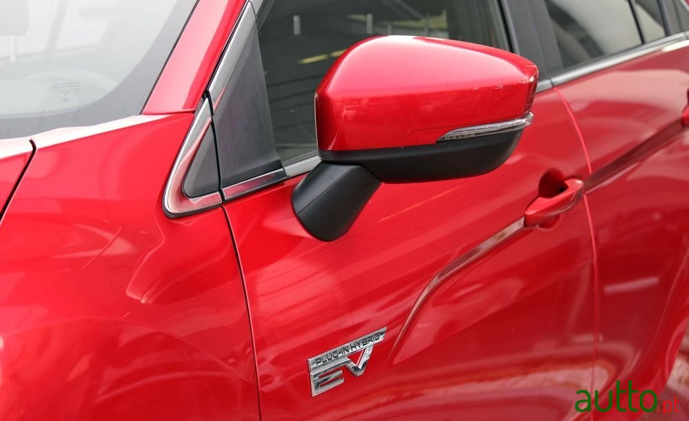 2022' Mitsubishi Eclipse Cross photo #4