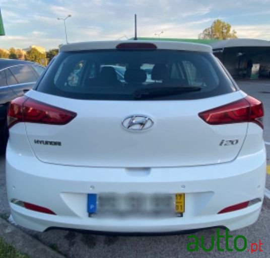 2017' Hyundai i20 photo #5