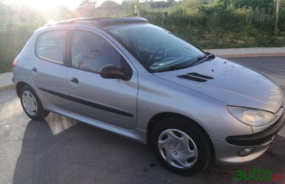2000' Peugeot 206 1.1 Color Line photo #1