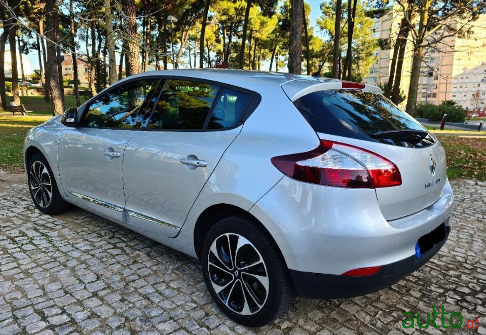 2015' Renault Megane photo #3