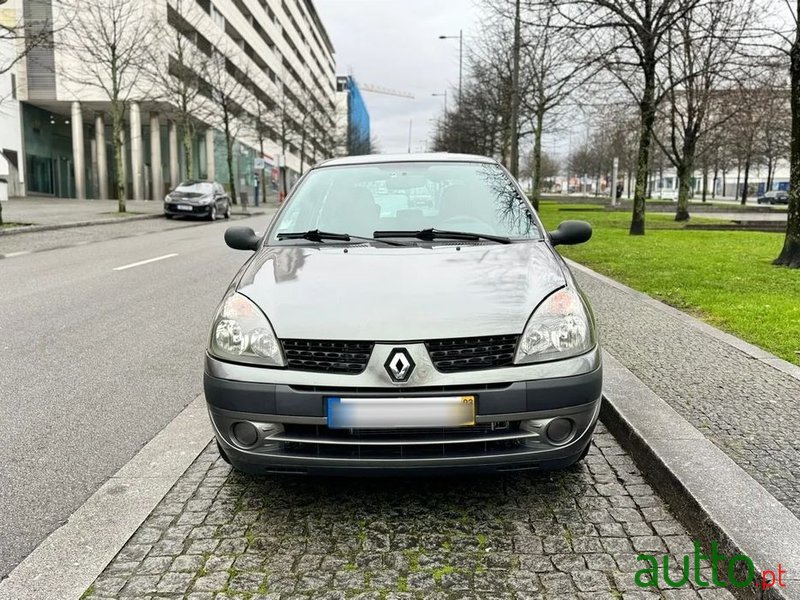 2003' Renault Clio 1.2 Expression photo #2