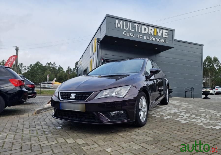 2019' SEAT Leon photo #2