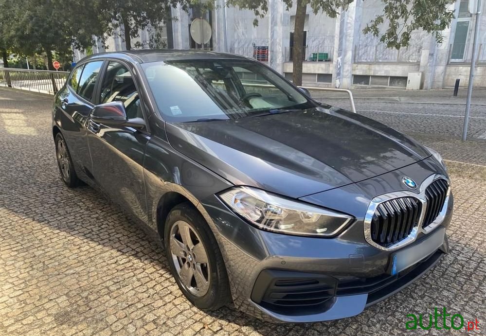 2020' BMW 118 photo #6