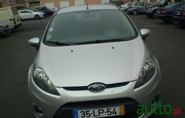 2011' Ford Fiesta photo #1
