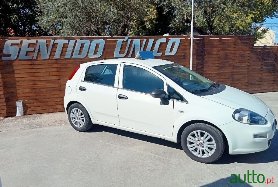 2018' Fiat Punto photo #3
