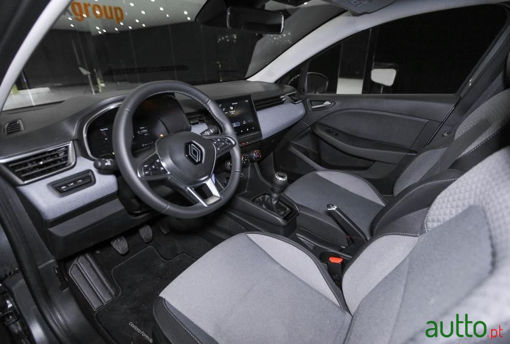 2024' Renault Clio 1.0 Tce Evolution photo #6