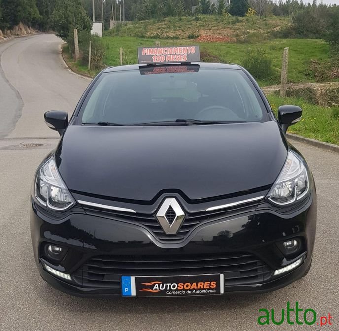 2018' Renault Clio photo #2