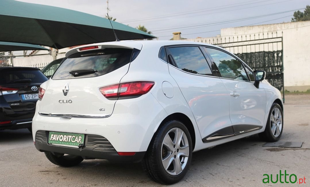 2016' Renault Clio photo #3