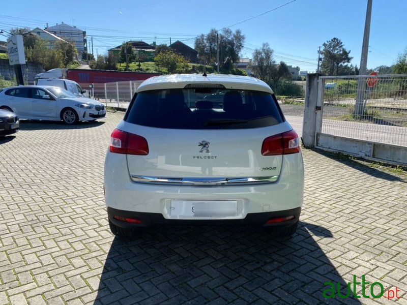 2015' Peugeot 4008 photo #6